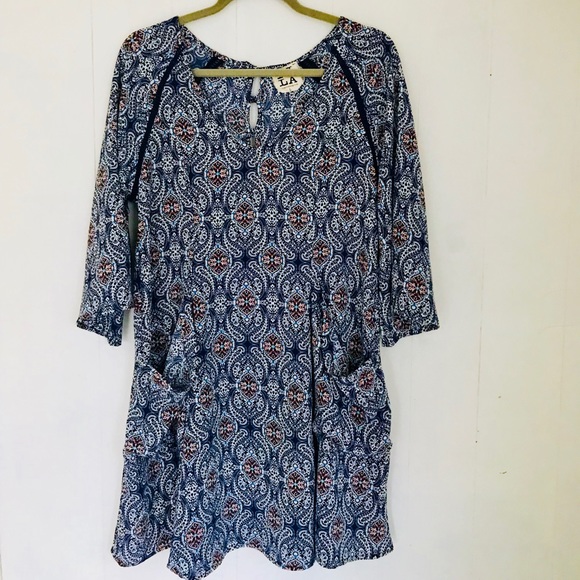 PPLA Dresses & Skirts - PPLA - Boho Navy Dress Bell Sleeves Pockets